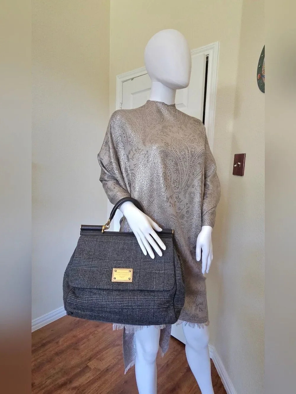 Dolce & Gabbana Woven Raffia Handbag (RARE)
